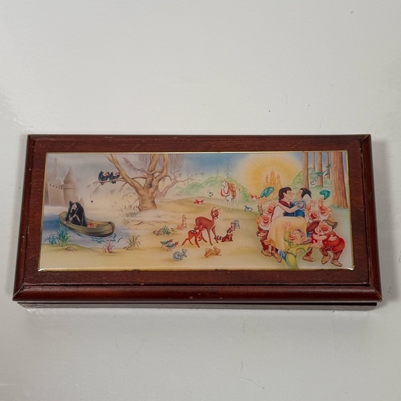 Disney Accessories - Working! 1994 Disney Snow White Someday My Prince Will Come LTD Watch Boxed